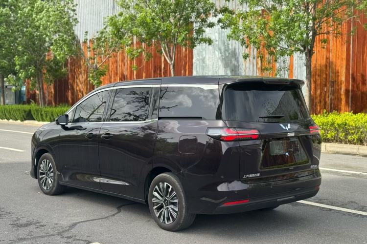 Used Wuling Starlight 730 2025 Model Pure Electric 500km Luxury Edition