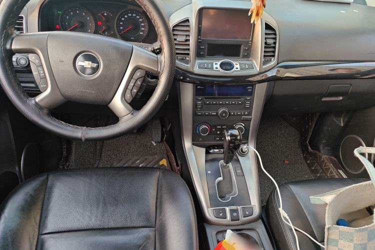 Used Chevrolet Captiva 2012 2.4L 4x4 Flagship Edition 7 Seats