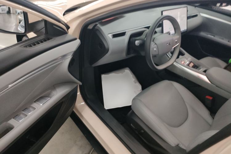 Used XPeng MONA M03 2024 620 with Ultra-Long Range