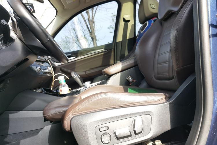 Used BMW X3 2020 xDrive30i Luxury Model with M Sport Package Left Front Seat