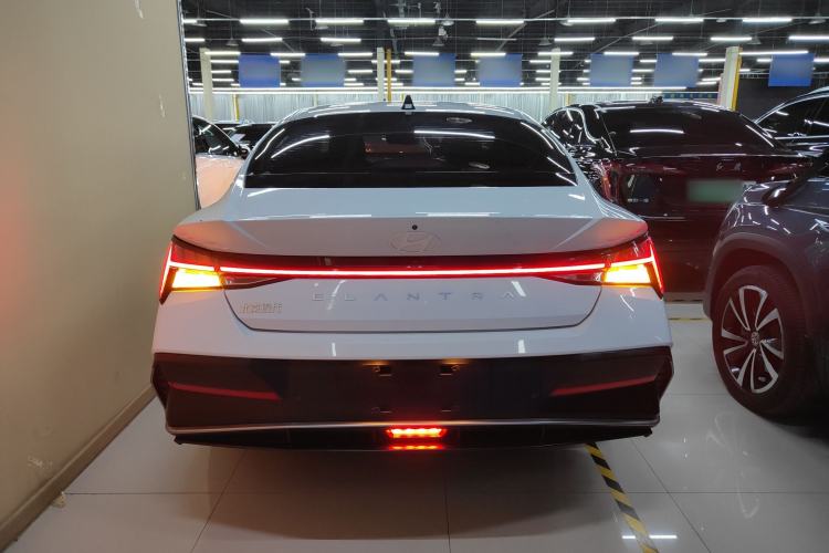 Used Hyundai Elantra 2023 1.5L CVT LUX Prestige Edition Rear
