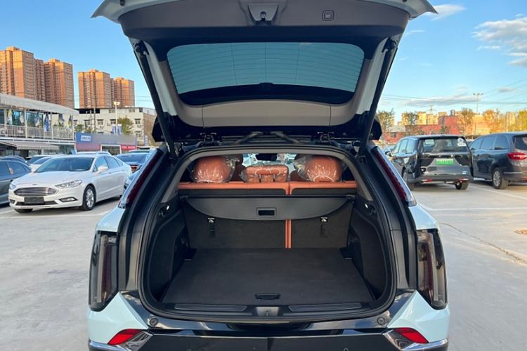 Used Cadillac OPTIQ 2024 Four-Wheel Drive Long-Range Version
