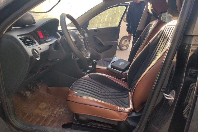 Used Volkswagen Santana 2015 1.6L Manual Fashion Edition Left Front Seat