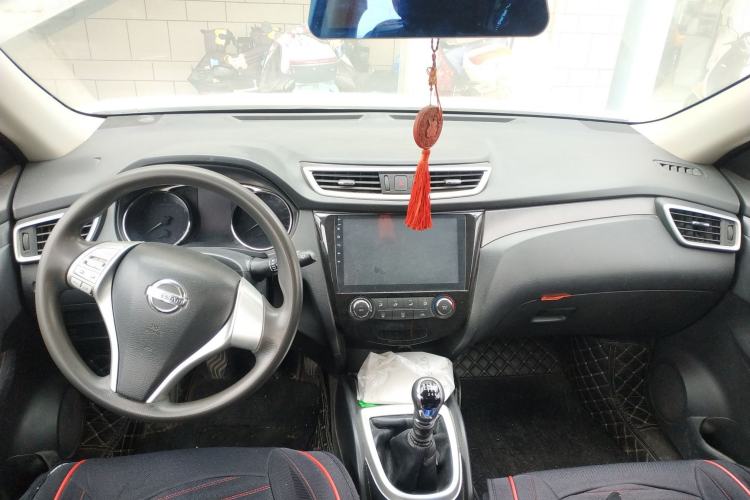 Used Nissan X-Trail 2017 2.0L Manual Classic Edition 2WD
