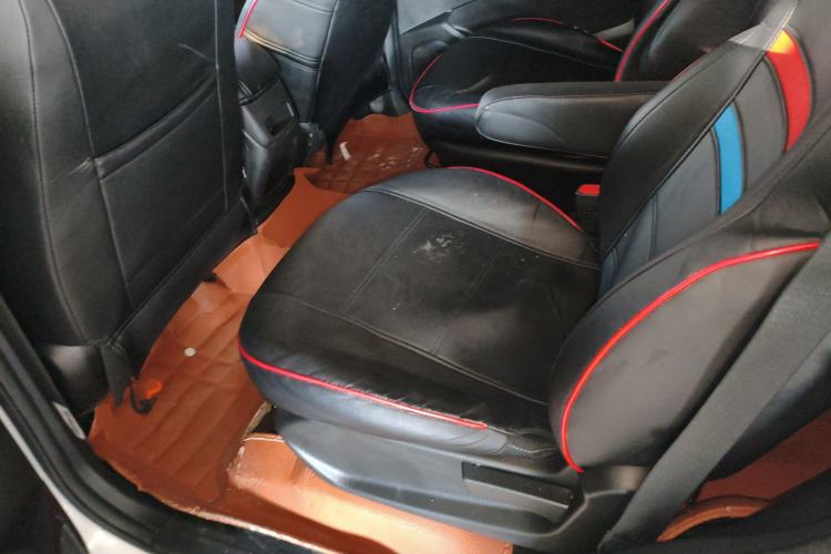 Used Wuling Hongguang S3 2018 1.5L Manual Standard Version China V Standard Left Rear Seat