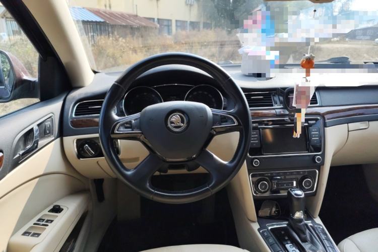 Used Skoda Superb 2013 1.8TSI Automatic Yashi Edition