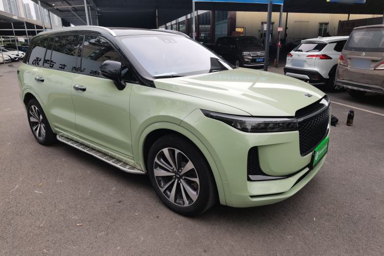 Used Li Auto ONE 2020 Extended-Range 6-Seater Version Front Right 45 Deg