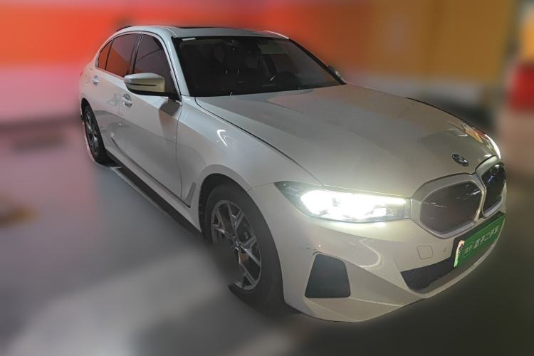 Used BMW i3 2022 eDrive 35 L Front Right 45 Deg