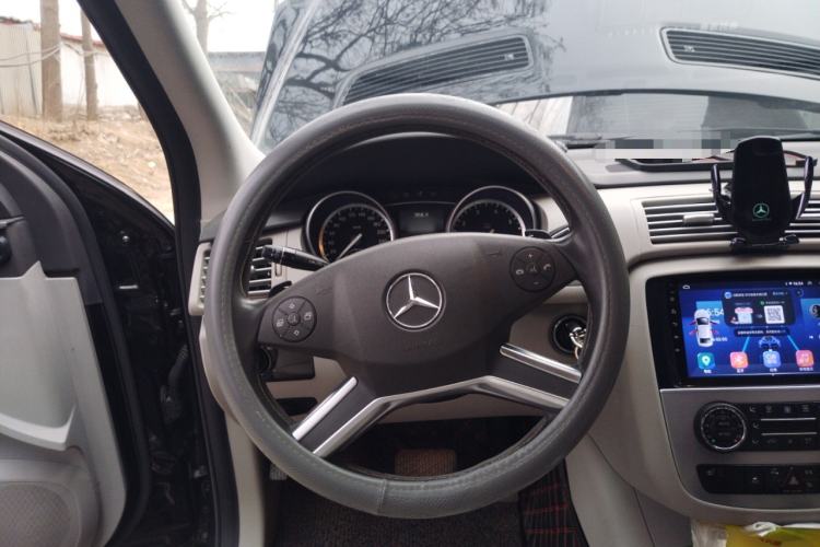 Used Mercedes-Benz R-Class 2011 R 300 L Business Model