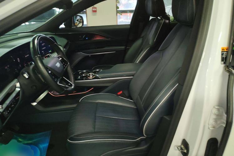 Used Cadillac LYRIQ 2022 Four-Wheel-Drive High-Performance Deluxe Edition