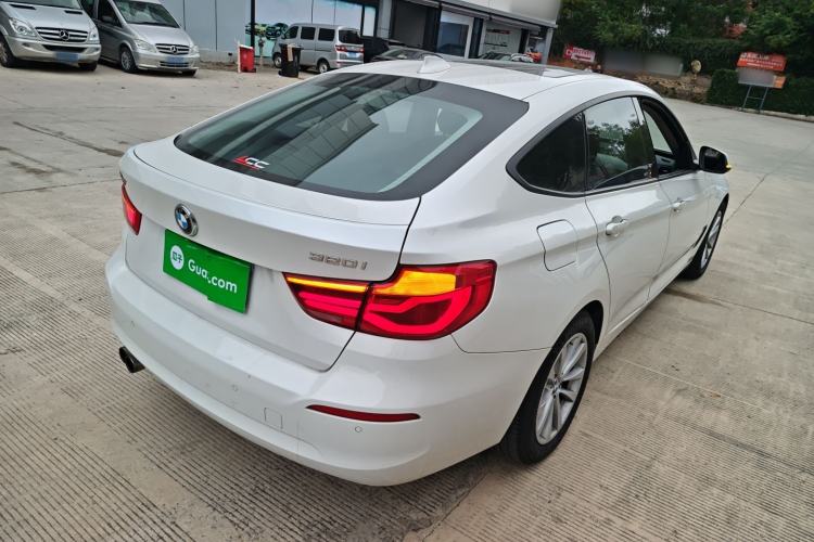 Used BMW 3 Series GT 2017 320i Sport Edition

