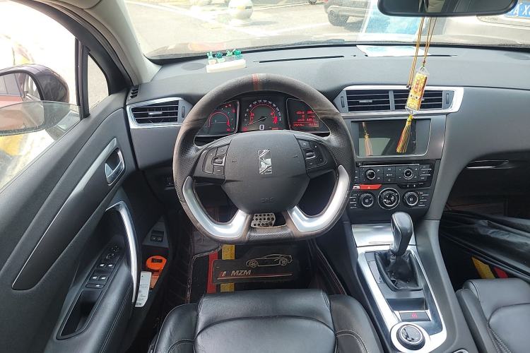 Used DS 6 2014 1.6T Luxury Edition THP160
