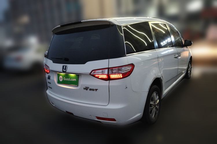 Used Luxgen Great 7 MPV 2015 2.0T Elite Edition Rear Right 45 Deg