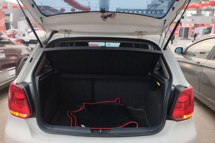 Used Volkswagen Polo 2013 1.6L Automatic Luxury Edition