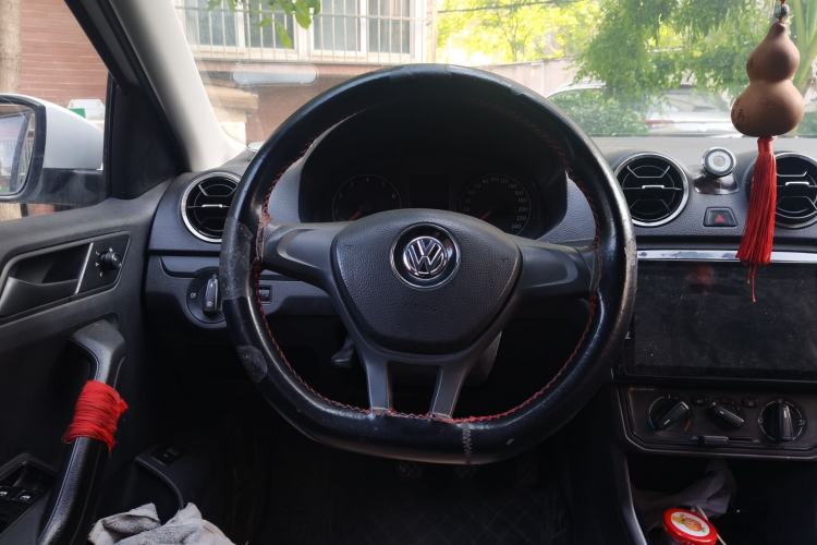 Used Volkswagen Jetta 2017 1.4L Manual Fashion Edition
