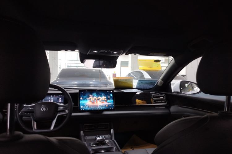 Used BYD Qin L 2025 DM-i Smart Drive 120KM Superior Model Headliner