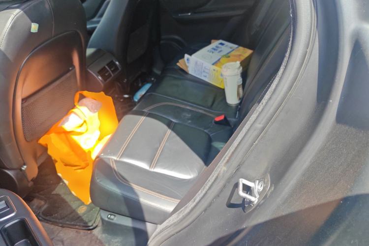 Used Jaguar F-PACE 2016 2.0T Two-Wheel-Drive R-Sport Sport Edition