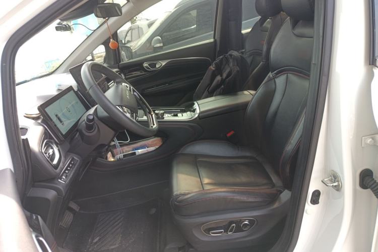 Used AION V 2021 Plus 70 Super Fast Charging Version Ternary Lithium
