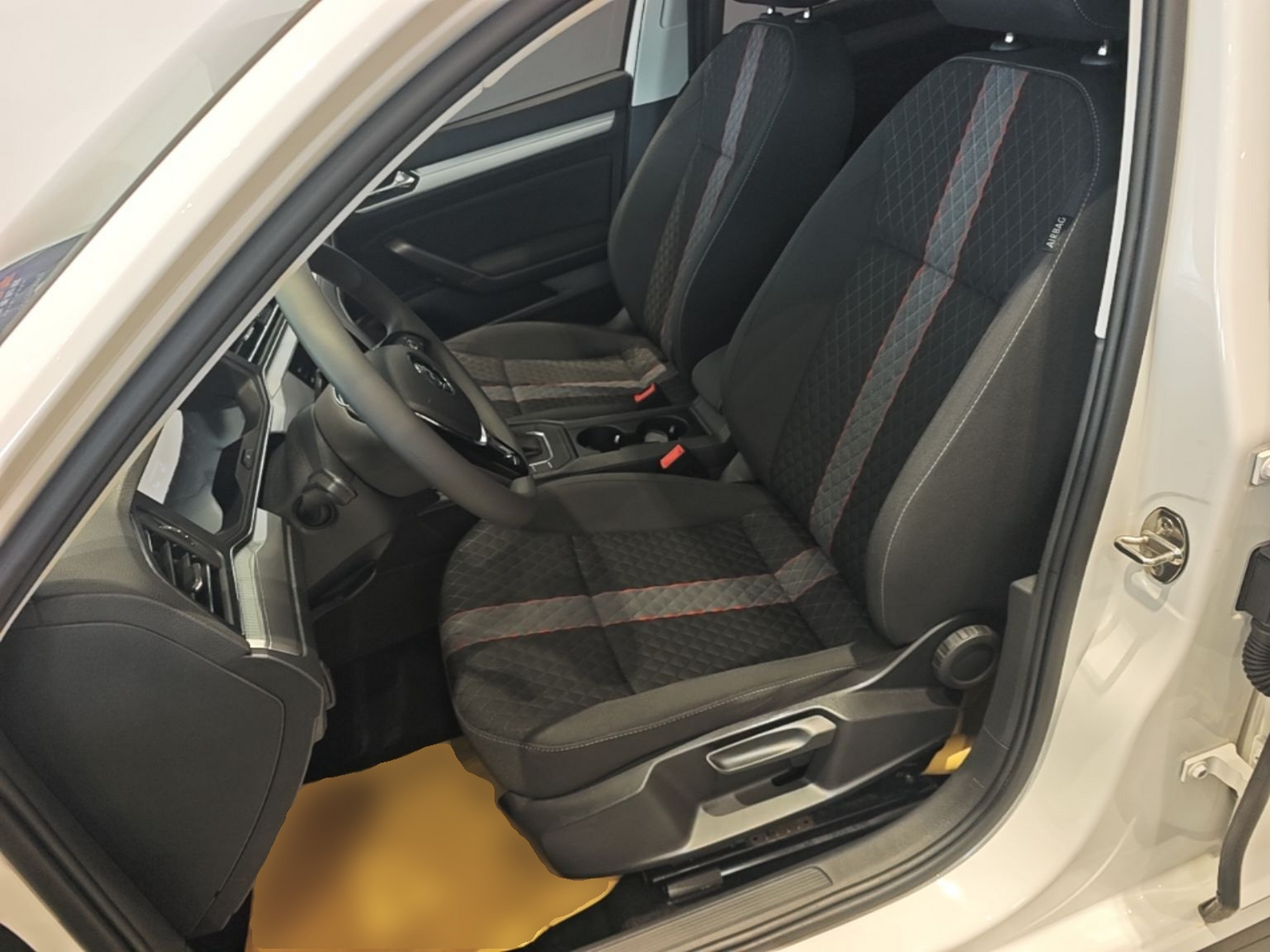 Vordere Reihe im Auto