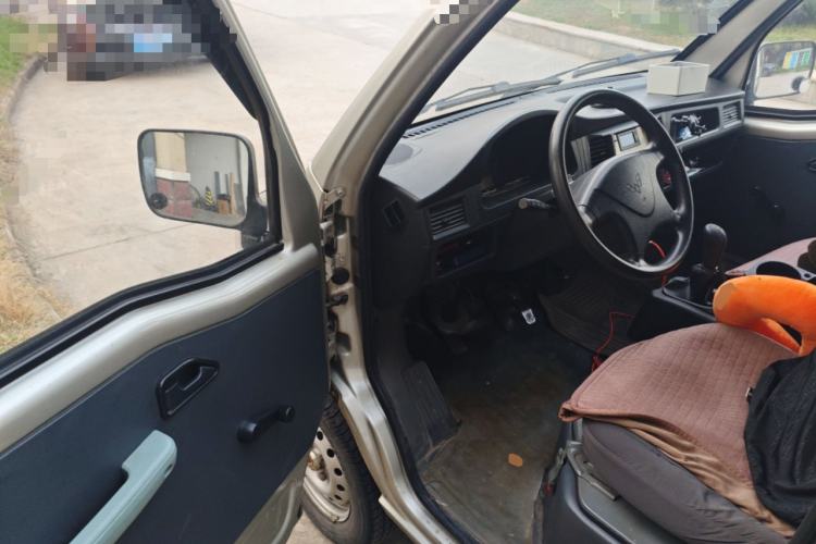 Used Wuling Zhiguang 2013 1.0L Practical Version
