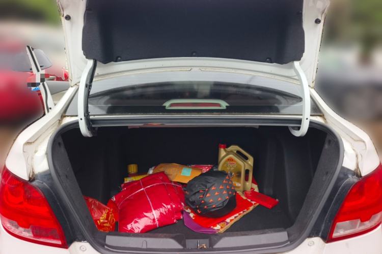 Used Chevrolet Sail 2015 Sail 3 1.3L AMT Ideal Edition Trunk