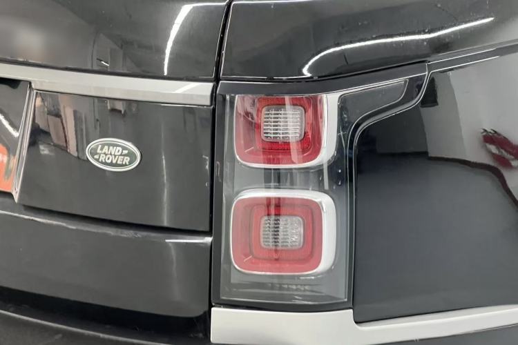 Used Land Rover Range Rover 2022 3.0 L6 360 PS Grand Edition
