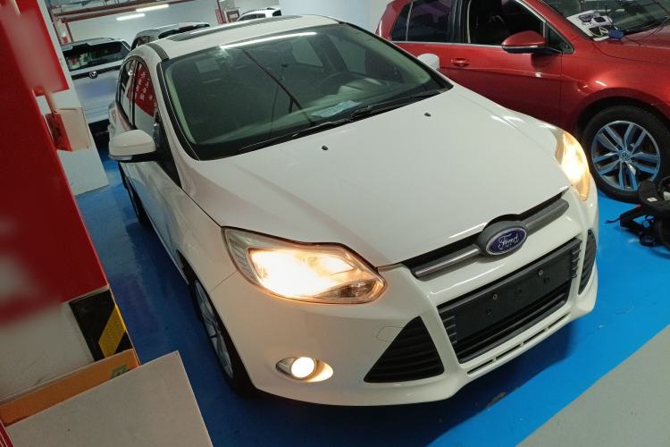 Used Ford Focus 2012 Hatchback 1.6L Manual Fashion Edition Exterior 1