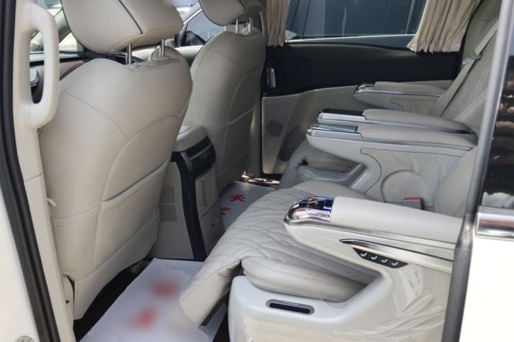 Used Buick GL8 2021 Land Cruiser Executive Class 652T Luxury Model