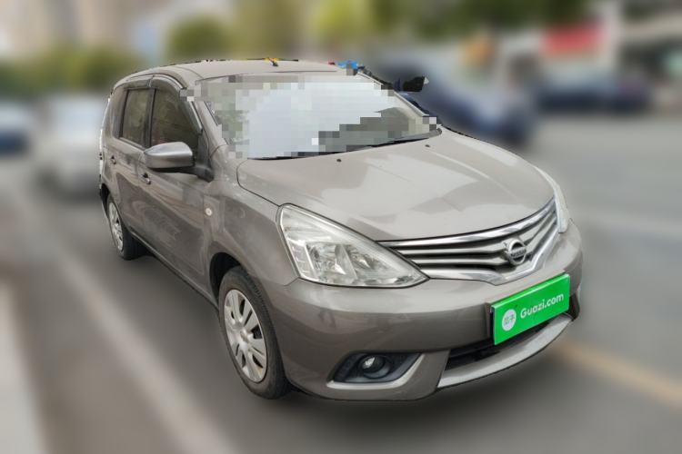 Used Nissan Livina 2013 1.6XE CVT Comfort Edition Front Right 45 Deg