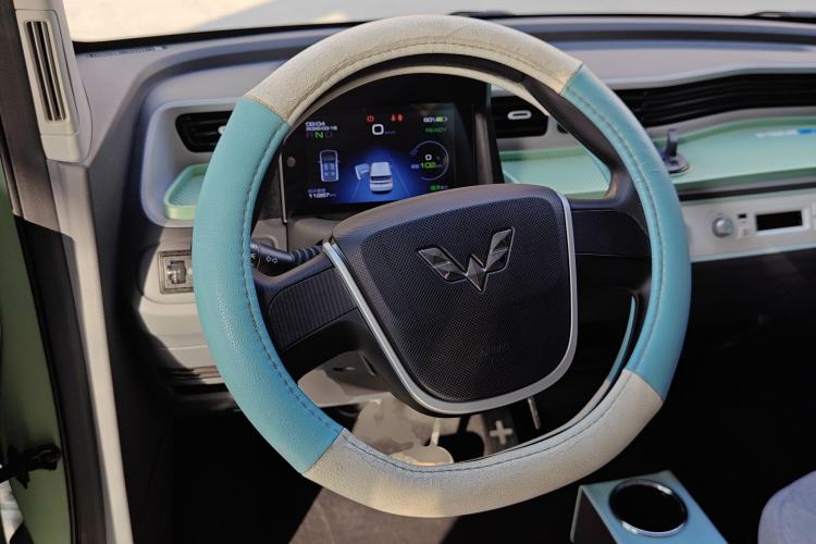 Used Wuling Hongguang MINIEV 2021 Macaron Premium Model – Lithium-NMC Steering Wheel