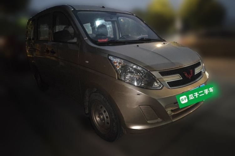 Used Wuling Rongguang V 2016 1.2L Practical Model Non-Power-Assisted Front Right 45 Deg