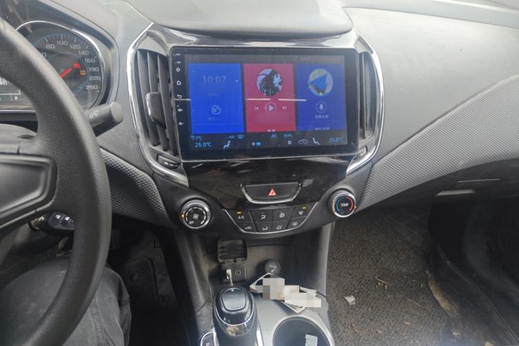 Used Chevrolet Cruze 2017 1.5L Automatic Pioneer Sunroof Edition