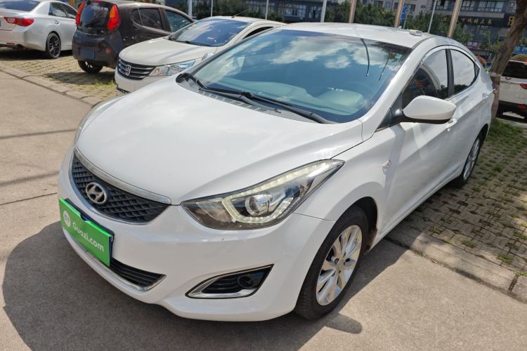 Used Hyundai Elantra (5th Generation / Langdong) 2016 1.6L Automatic Smart Version