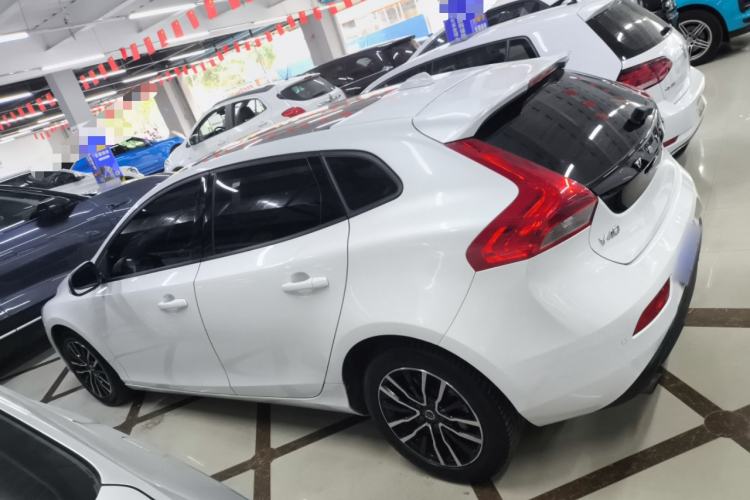 Used Volvo V40 2019 T3 Zhiyi Edition
