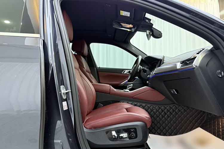 Used BMW X6 2021 xDrive40i Luxury Model with M Sport Package