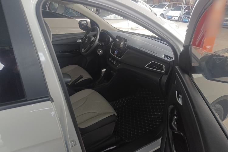 Used Baojun 730 2021 1.5T CVT Fashion Version 7 Seats Right Front Seat