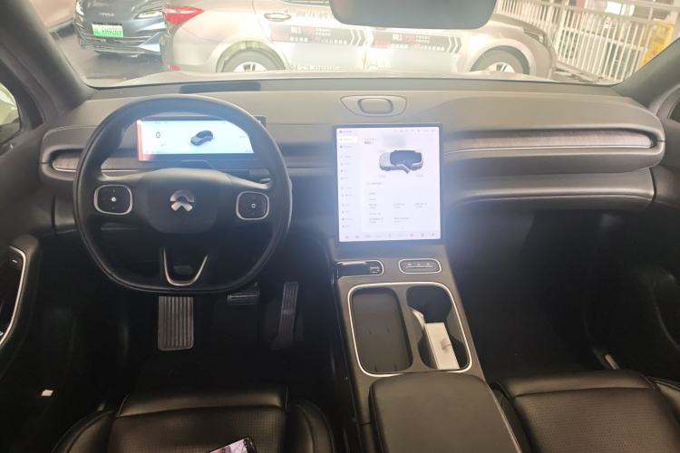 Used Nio ES6 2023 75 kWh Center Console