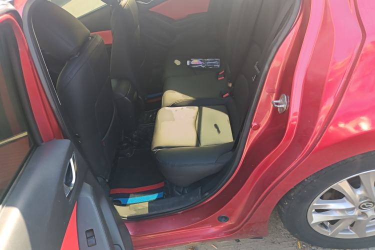 Used Mazda Mazda 3 Axela 2016 Sedan 1.5L Automatic Comfort Model
