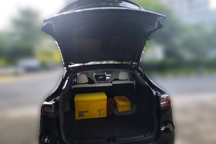 Used Tesla Model Y 2023 Rear-Wheel-Drive Version Trunk