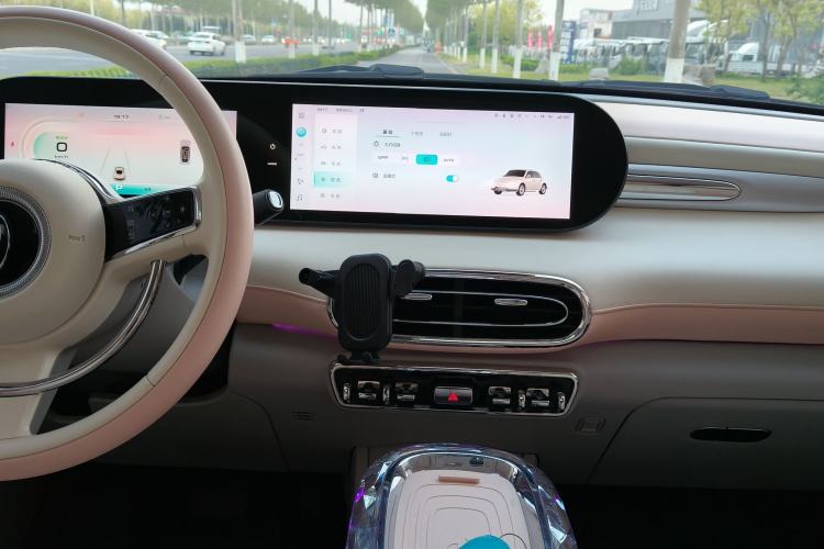 Used ORA Ballet Cat 2022 401 km Alice Edition Audio And AC Panel