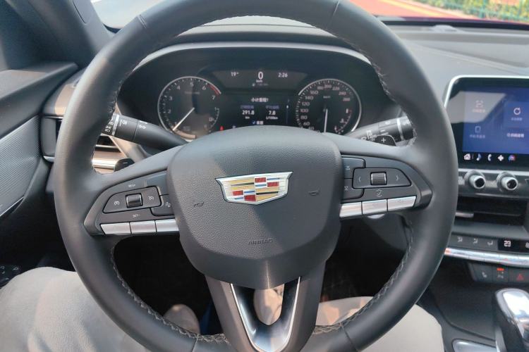 Used Cadillac CT4 2021 28T Luxury Model Steering Wheel
