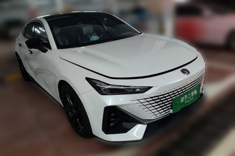 Used CHANGAN UNI-V 2022 1.5T Prestige Version