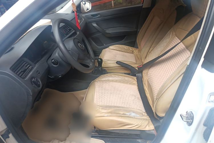 Used Volkswagen Santana 2015 1.6L Manual Fashion Edition Left Front Seat