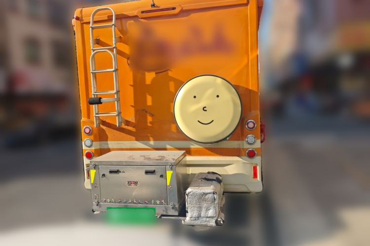 Used SAIC MAXUS V100 RV 
