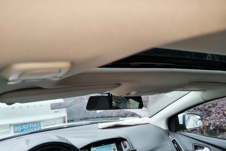 Used Ford Focus 2017 Sedan 1.6L Automatic Fashion Edition Smart Drive Version Headliner