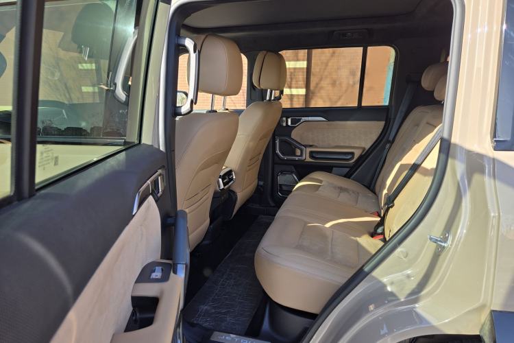 Used JETOUR Traveler 2023 2.0T All-Wheel Drive CrossPRO+