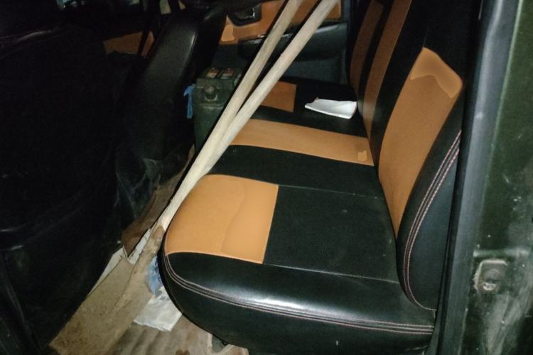 Used Huanghai Xianglong 2015 2.8T N1S Two-Wheel Drive Sport Edition JE493ZLQ4CB Left Rear Seat