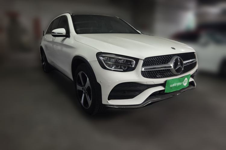 Used Mercedes-Benz GLC 2022 Facelifted GLC 260 L 4MATIC Dynamic Edition Front Right 45 Deg