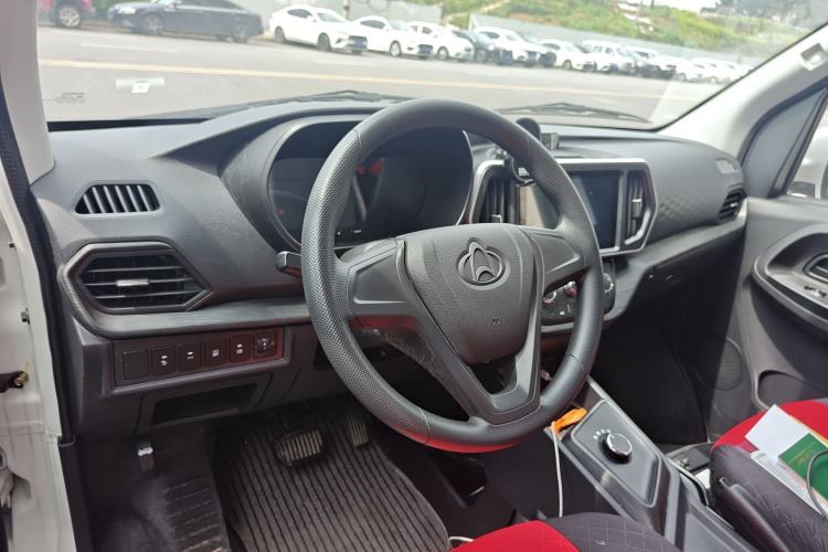 Used CHANGAN KAICHENG Ruixing EM80 2025 Passenger Version Comfort Edition 6-Seater 300 km Dual-Swing Doors Center Console