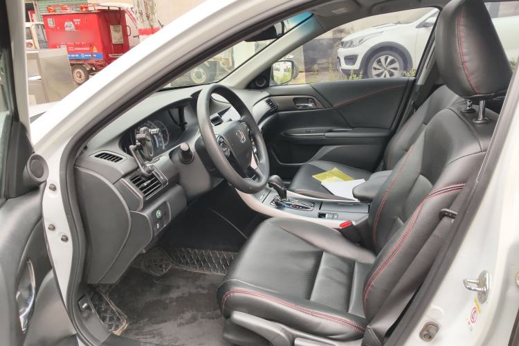 Used Honda Accord 2015 2.0L LX Comfort Edition
